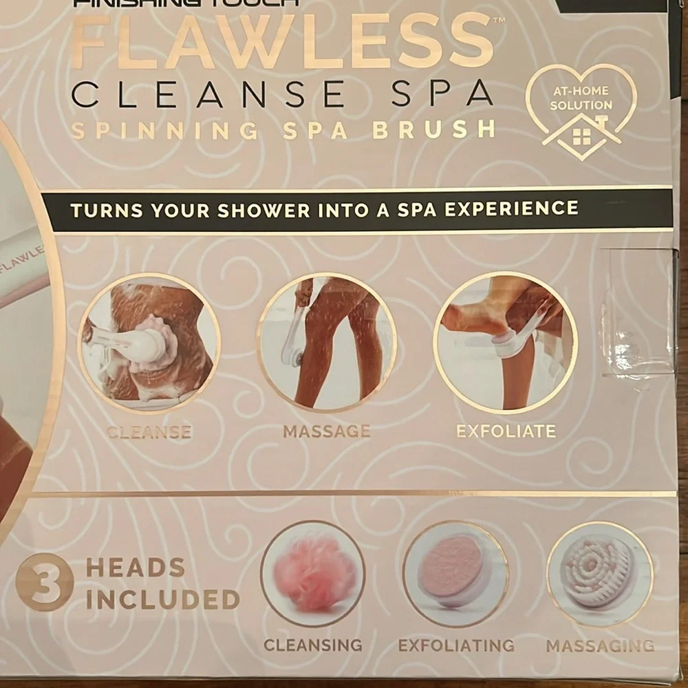 NIB- Finishing Touch-  Flawless Cleanse Spa Brush